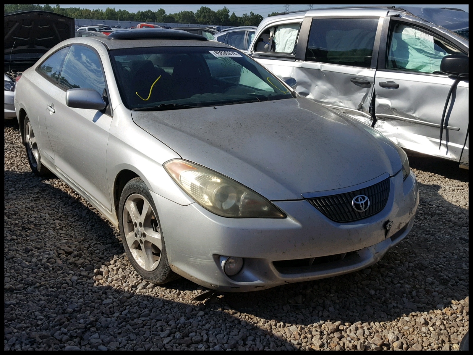 2004 TOYOTA CAMRY SOLA 2 4L Left View