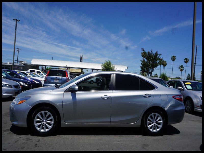 2002 toyota Camry Book Value