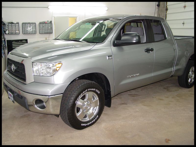 2004 toyota Tundra Speaker Size