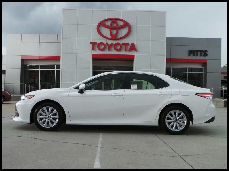 2005 toyota Camry Hubcap Size