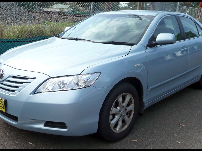 2009 toyota Camry Hood