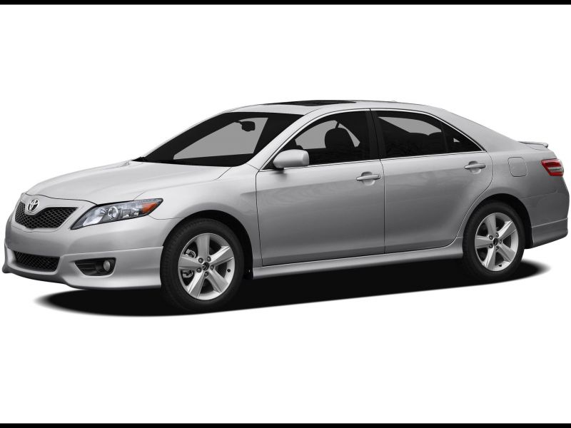 2010 toyota Camry Le Review
