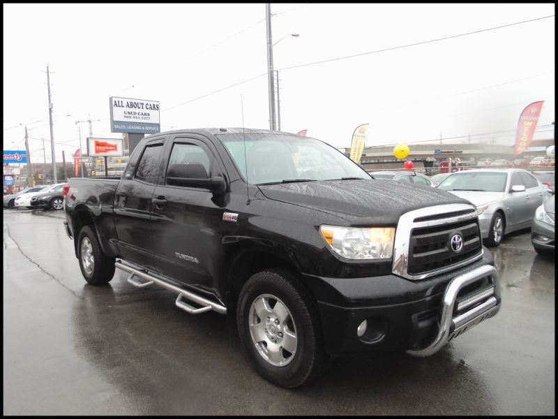 2010 toyota Tundra Interior