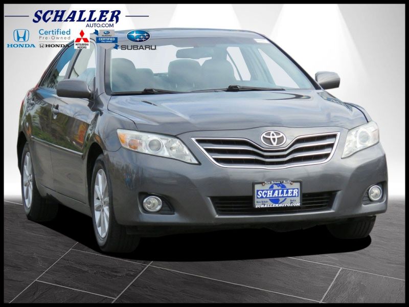 2011 toyota Camry Grill