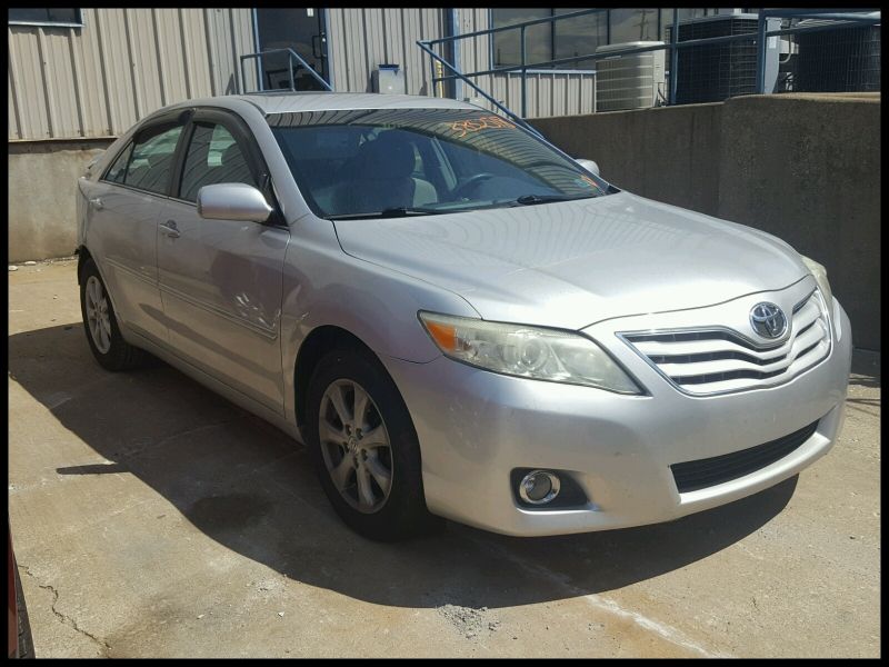 2011 toyota Camry Headlights