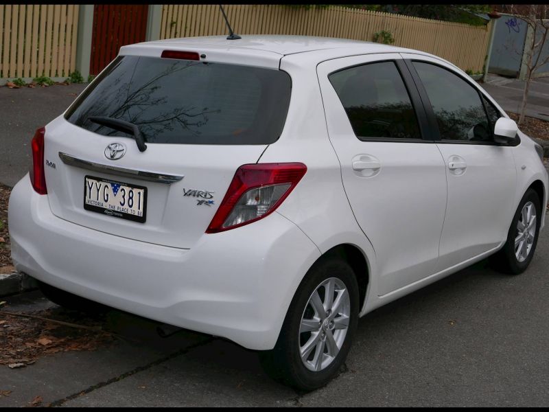 2012 toyota Yaris Gas Mileage