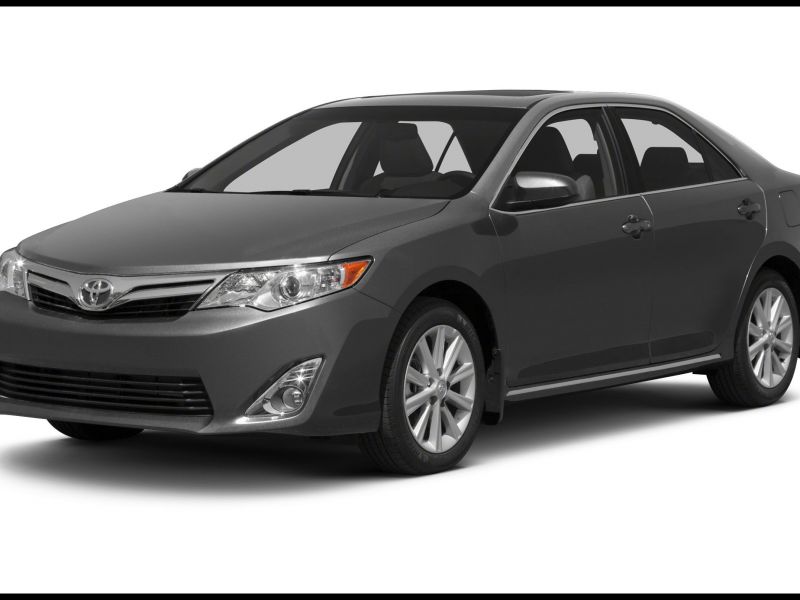 2013 toyota Camry Msrp
