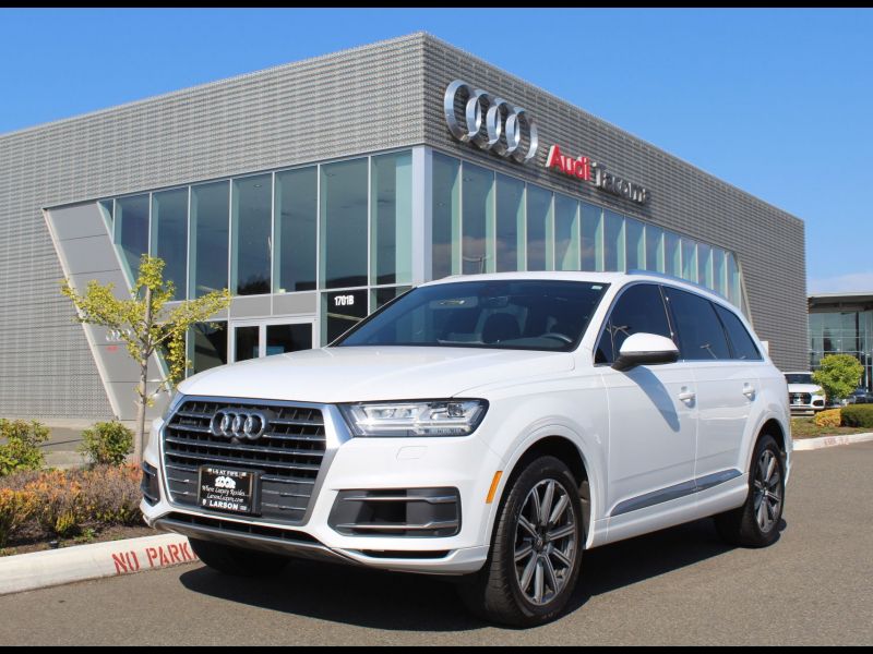 2017 Audi Q7 Premium Plus Vs Prestige