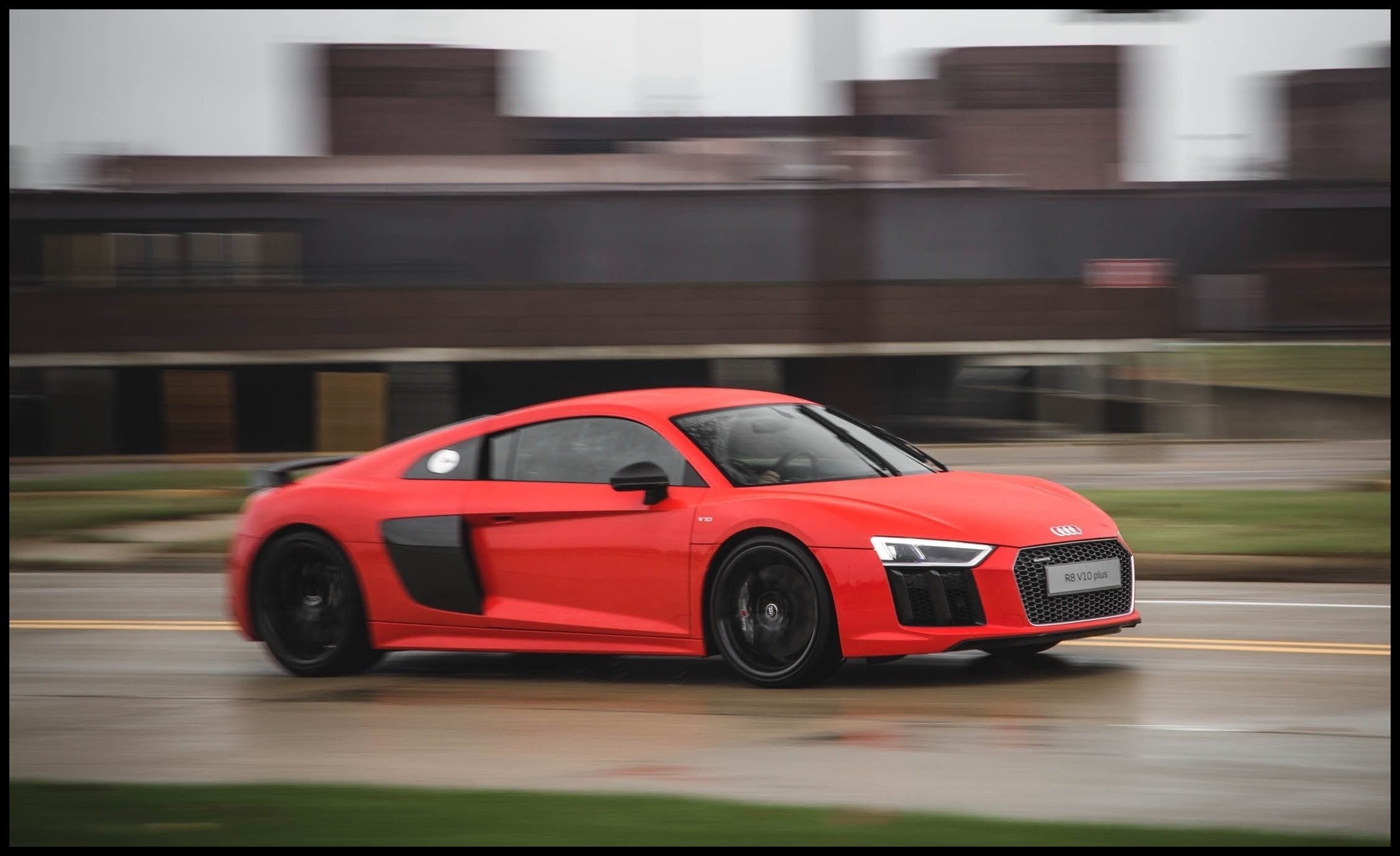 Download Fresh Audi R8 V10 0 60 with original resolution 2250x1375 px size 157 KB Here