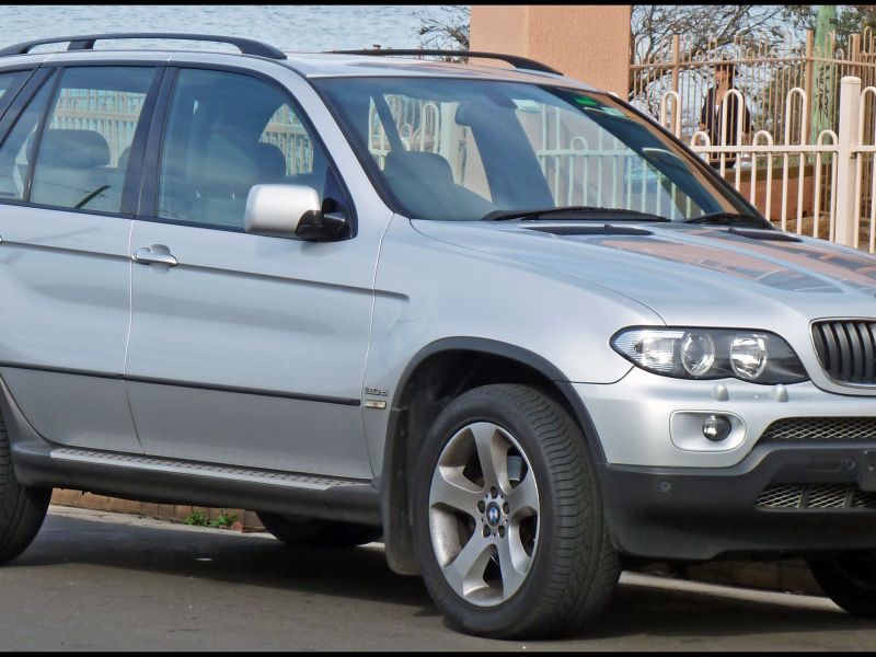 Bmw X5 4.6 is for Sale