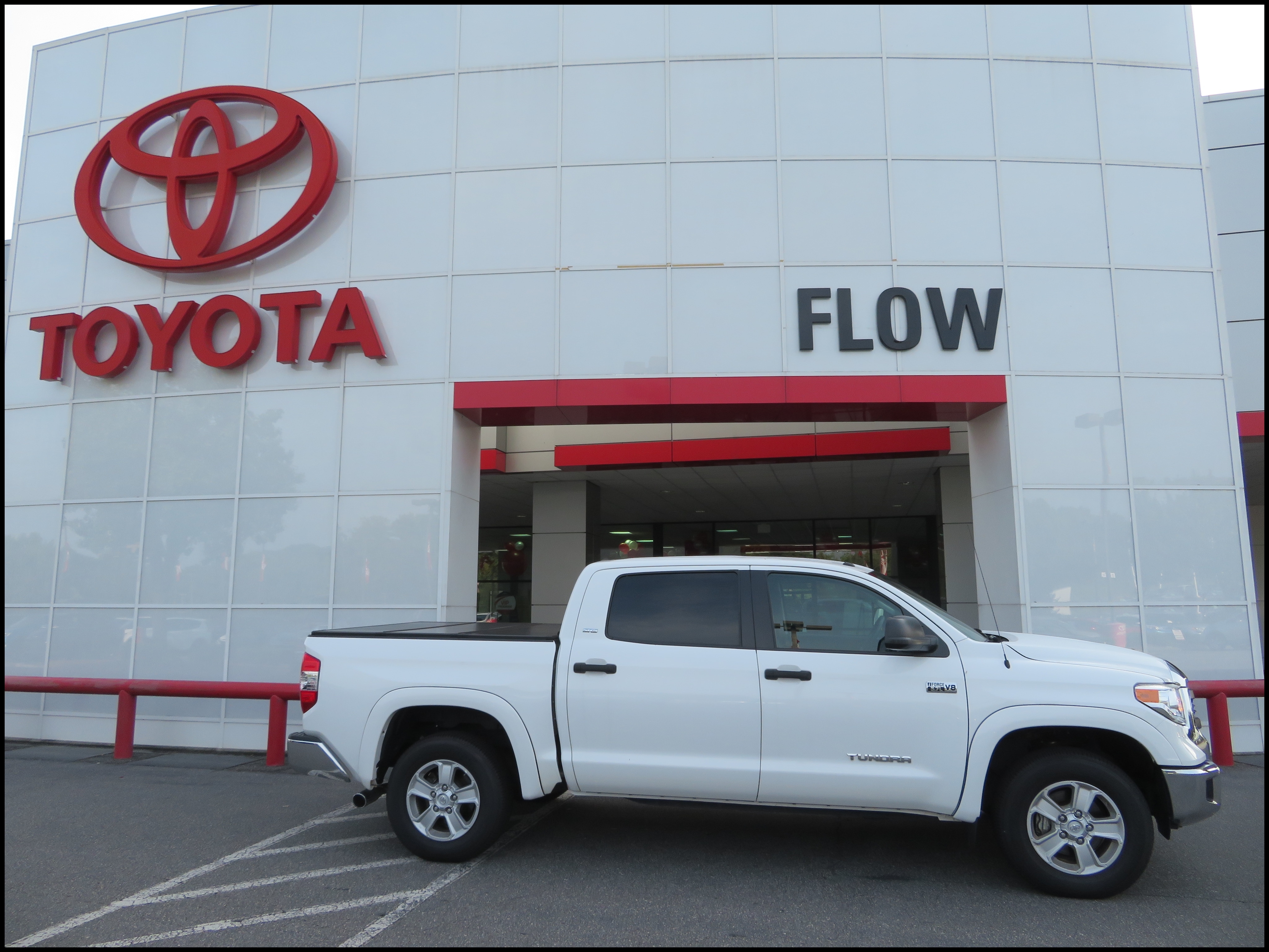 2015 Toyota Tundra Truck CrewMax