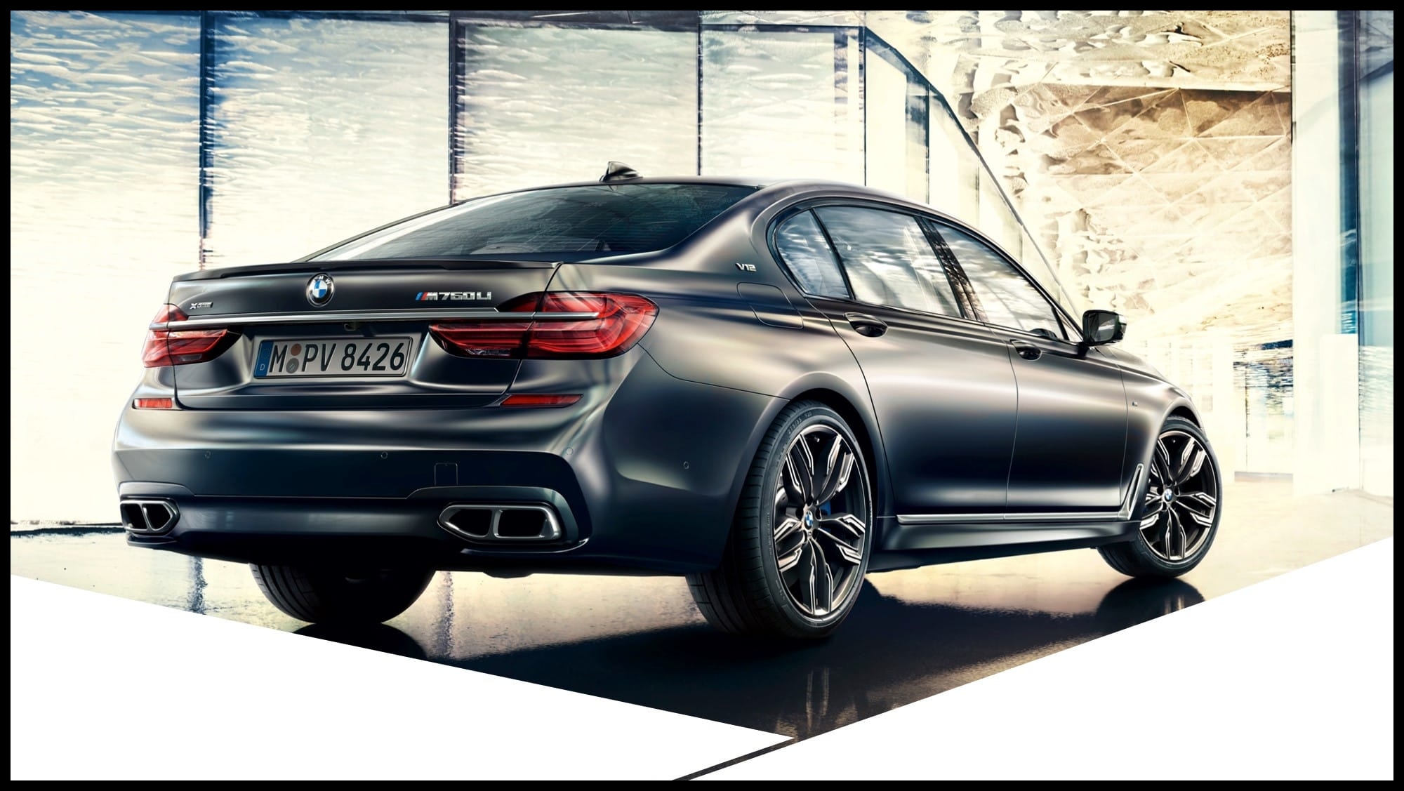 This four door sedan takes everything that you love about a BMW 7 Series and makes it that much better with an exclusive M aerodynamic package