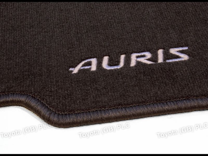 Genuine toyota Yaris Car Mats