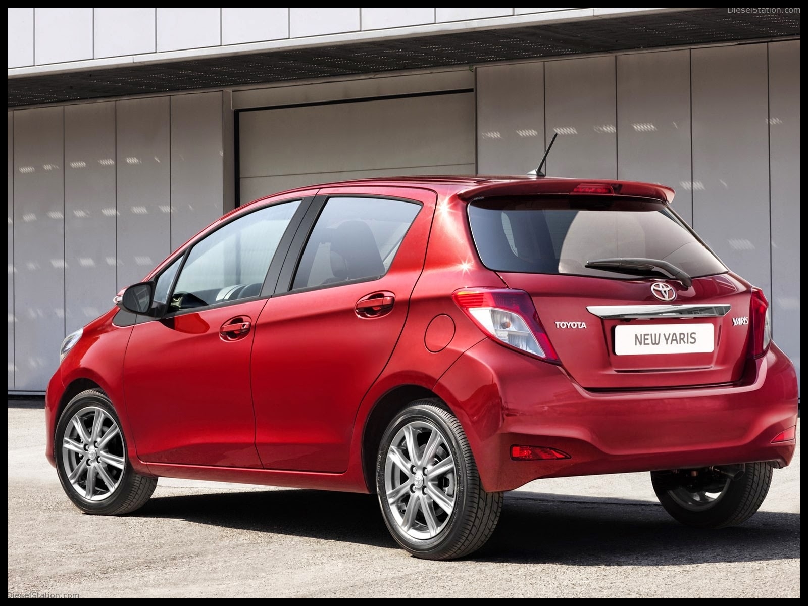 toyota yaris price of a used 2015
