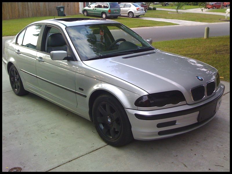How Much is A 2000 Bmw 323i Worth