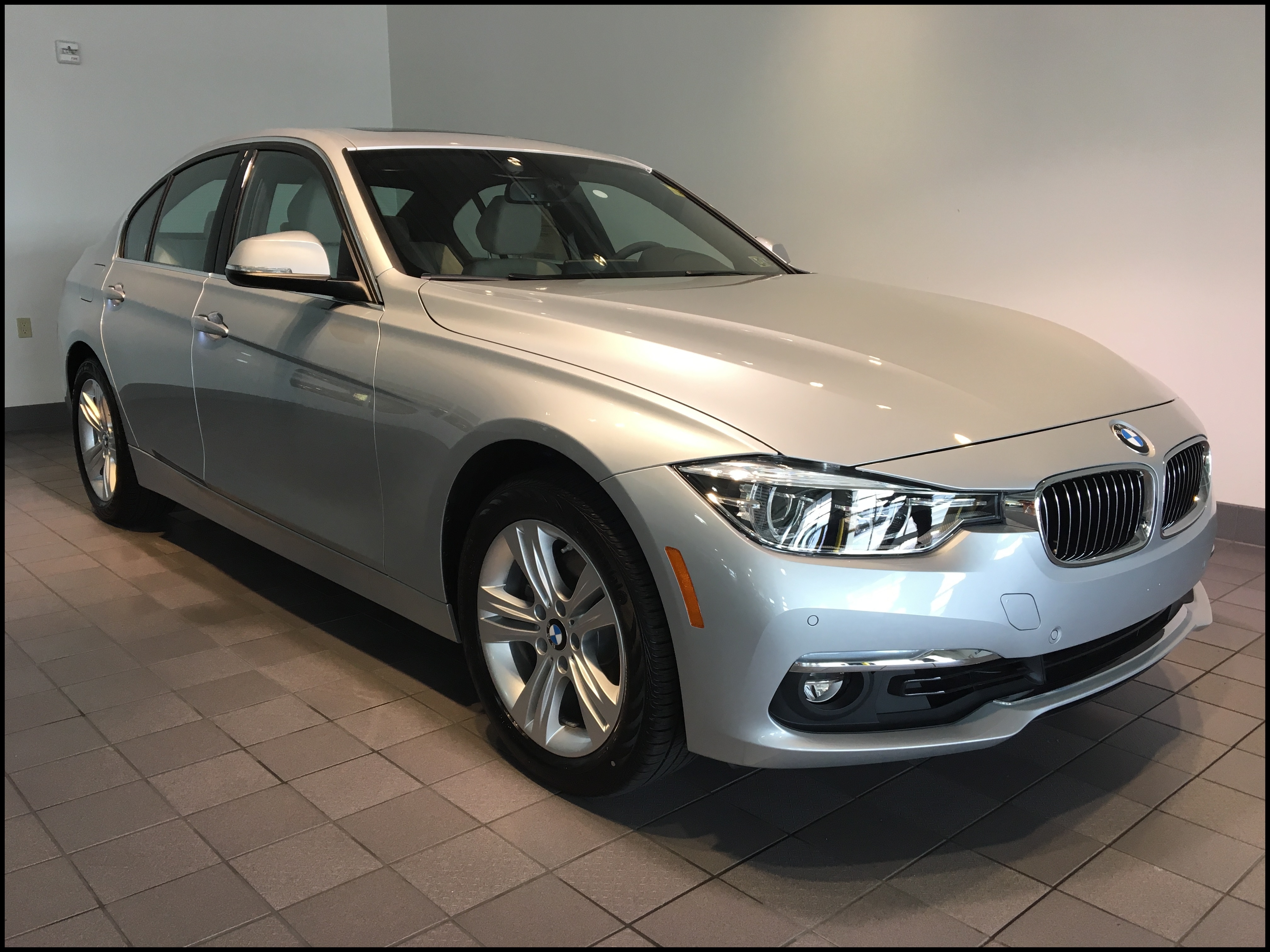 2017 BMW 330i xDrive