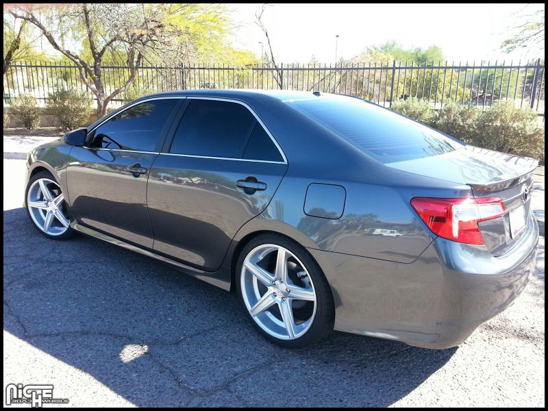 Toyota Camry aftermarket Wheels