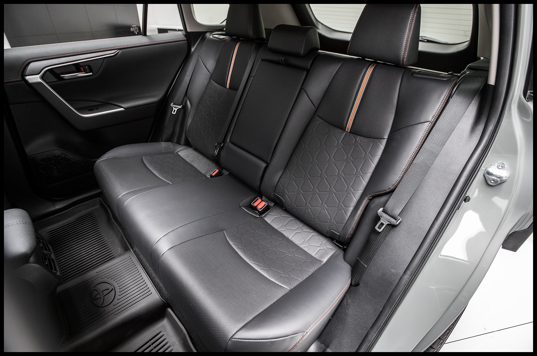 Special Rav4 Rear Seat Covers Best toyota Rav4 2 0d 4d Lounge 4—4 A