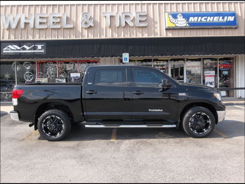 Toyota Tundra Flatbed