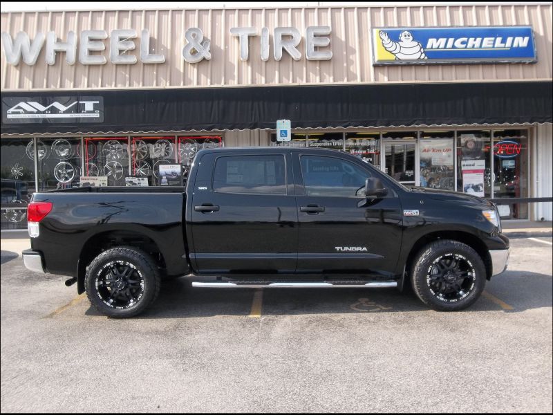 Toyota Tundra with Black Rims