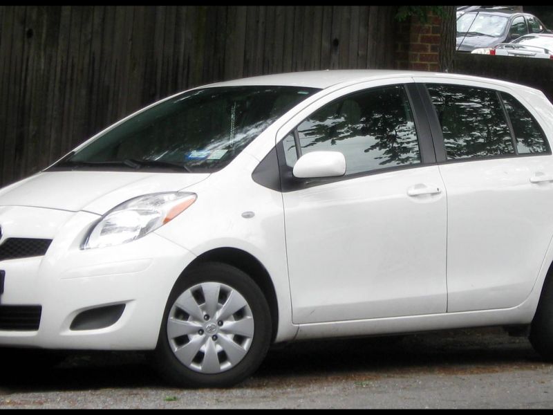 Toyota Yaris 2 Door Hatchback 2009