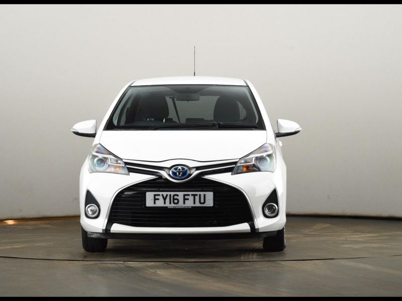 Toyota Yaris Hybrid Pret