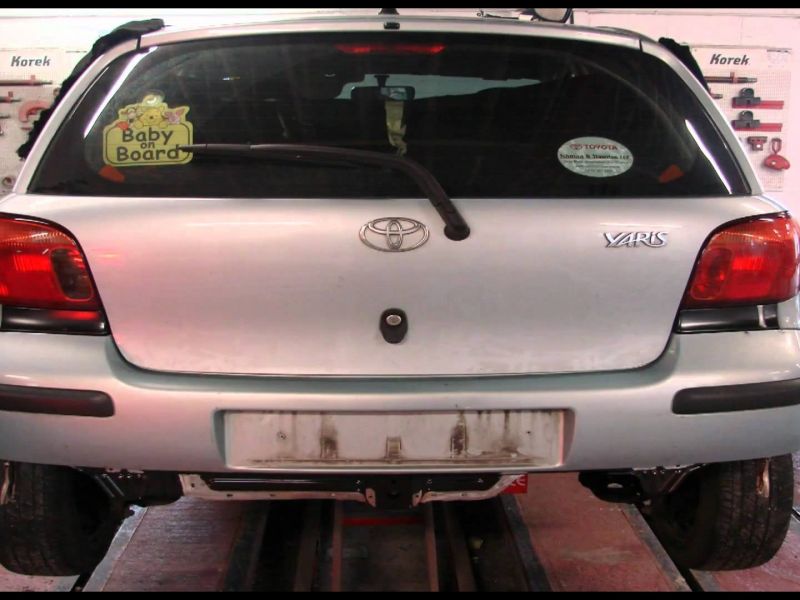 Toyota Yaris Rear Window Replacement