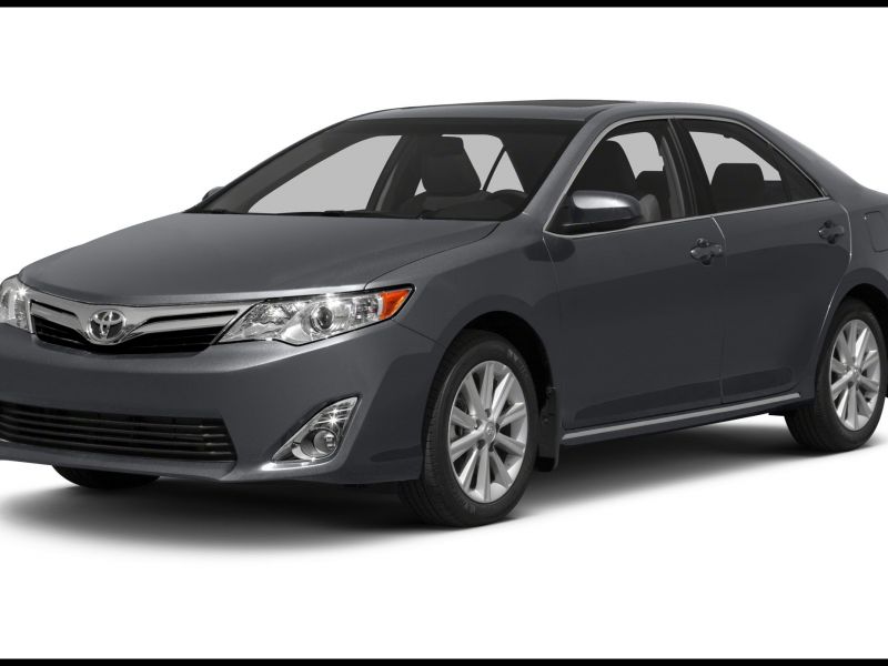 What Size Tires are On A 2014 toyota Camry